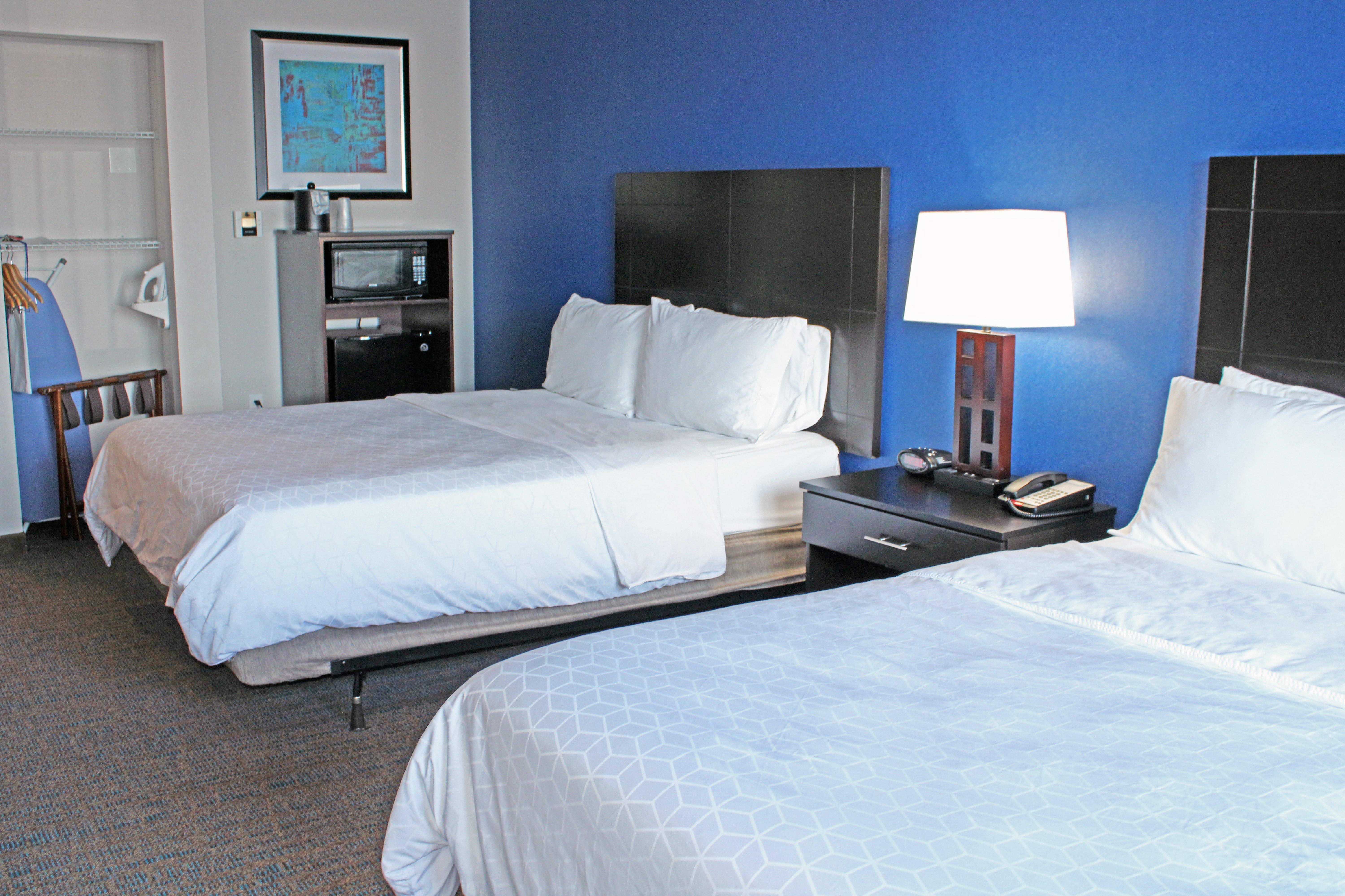 Holiday Inn Express & Suites Bakersfield Airport By Ihg Екстер'єр фото