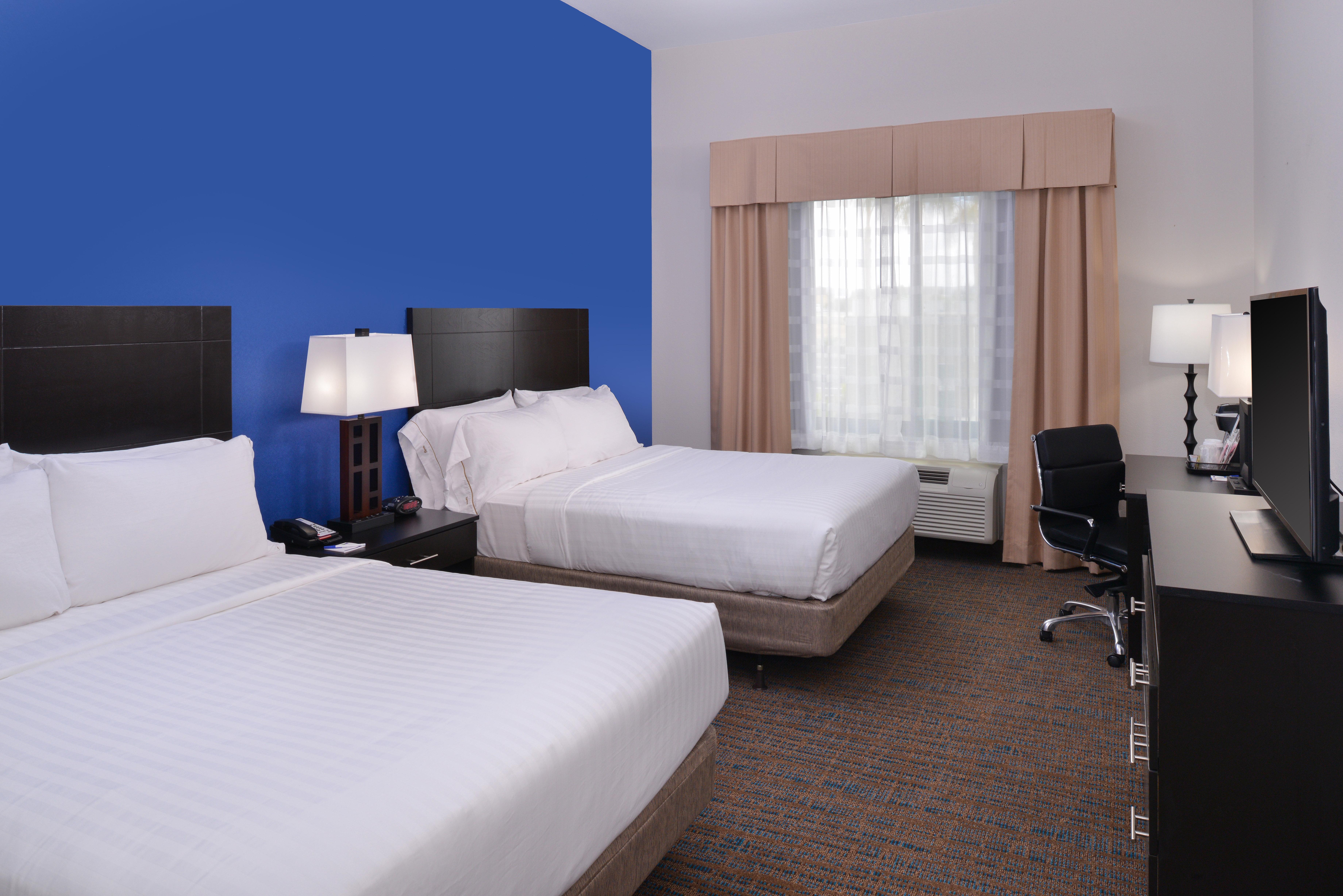 Holiday Inn Express & Suites Bakersfield Airport By Ihg Екстер'єр фото