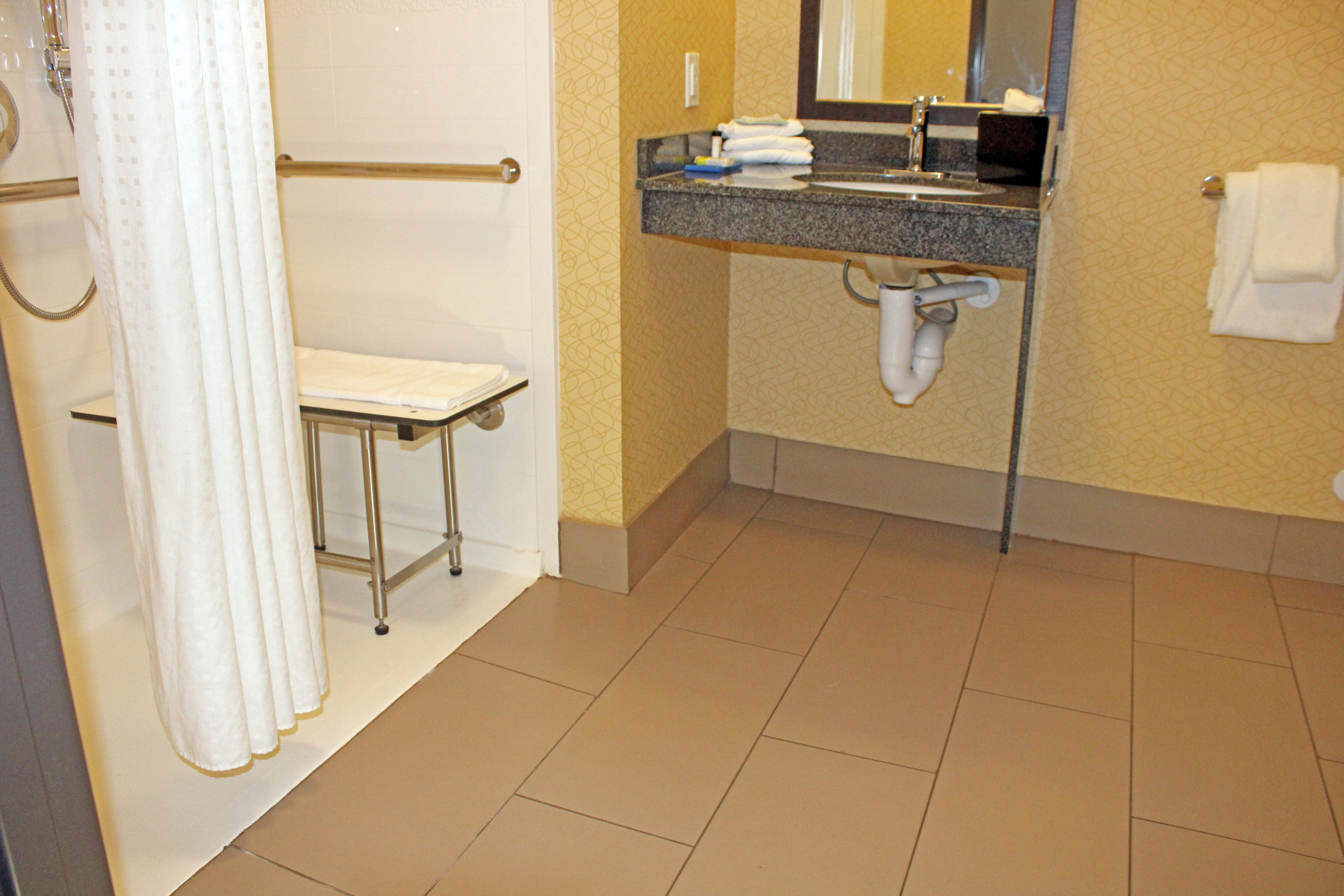 Holiday Inn Express & Suites Bakersfield Airport By Ihg Екстер'єр фото
