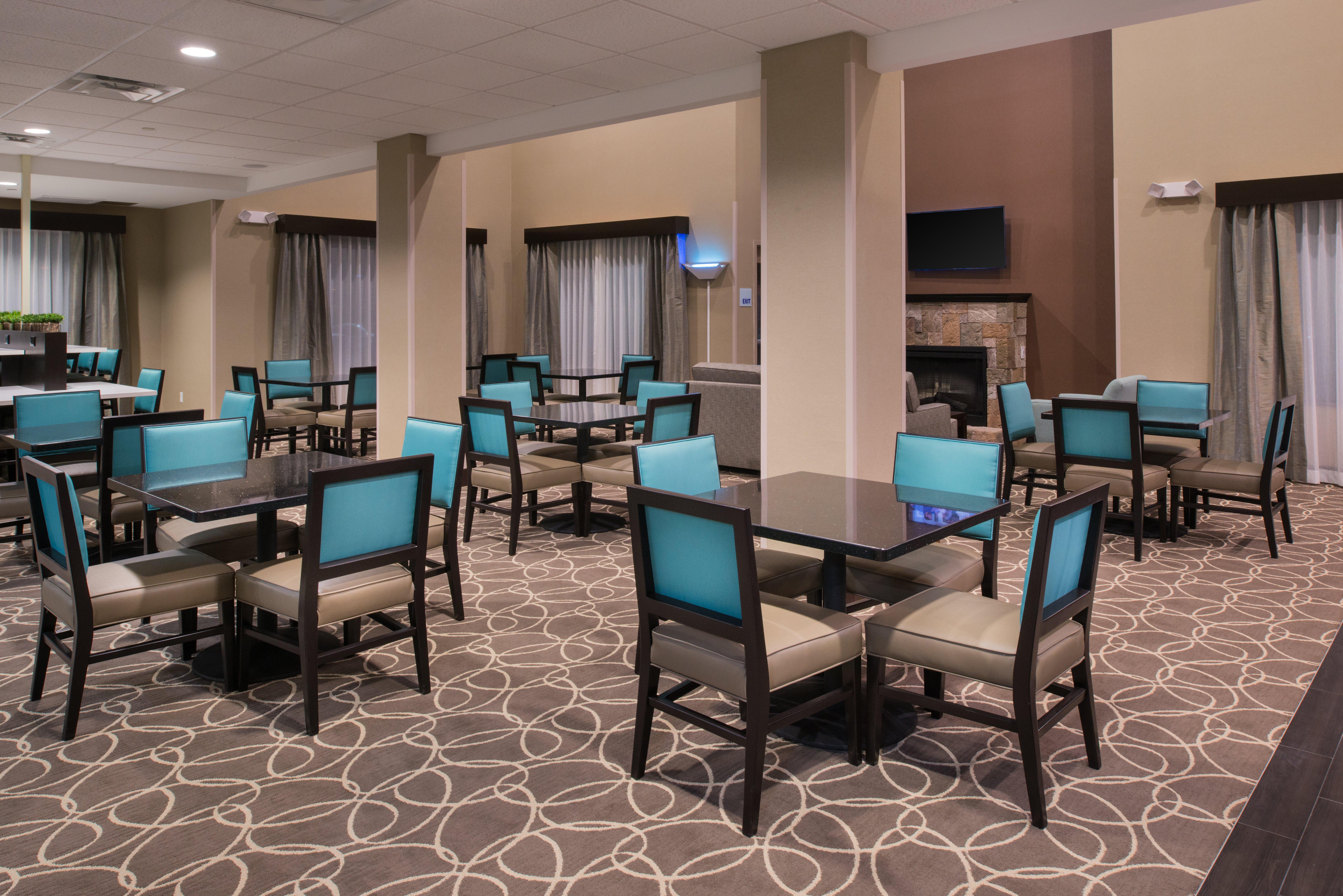 Holiday Inn Express & Suites Bakersfield Airport By Ihg Екстер'єр фото